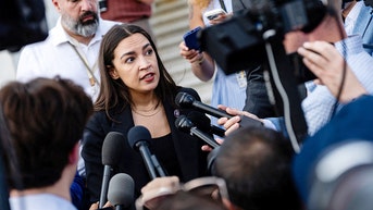 AOC will inherit Bernie Sanders’ ‘giant machine’: Benny Johnson - Fox News