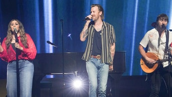 Lady A singer posts photo from before and after he began his journey with sobriety - Fox News