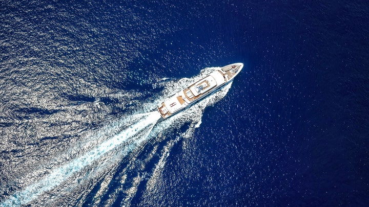 $150M superyacht docks in LA under wraps, but locals quickly figure out who's behind it - Fox News