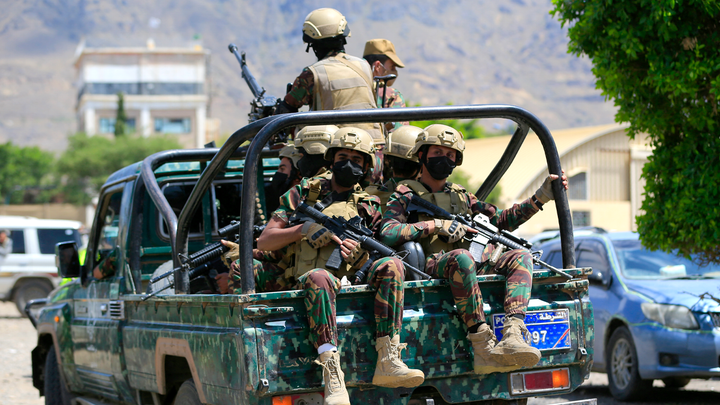 Iran war crisis deepens as Houthi attacks could draw another military power into fight - Fox News