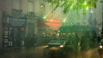 SPARKS OUTSIDE RESTAURANT - Fox News