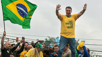 Flavio Bolsonaro, apoyado por Trump, supera a Lula en la primera vuelta de las elecciones brasileñas - Fox News