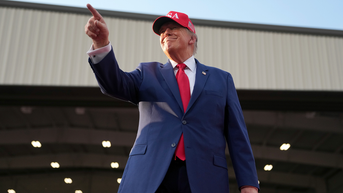 Trump takes aim at Dem senator's beauty routine with a confession of his own - Fox News