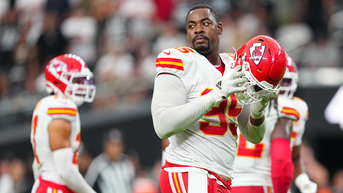 Star defensive tackle gets upset at long-time Chiefs coach on the sideline - Fox News