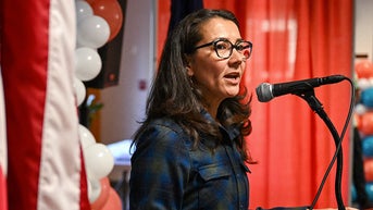Alaska voters sound off on alleged Peltola campaign scheme: 'Dirty politics' - Fox News