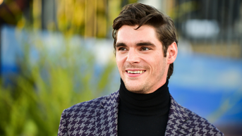 smiling patterned suit - Fox News