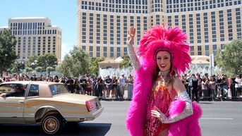 Las Vegas targets notorious tourist trap as new warnings appear along iconic Strip - Fox News