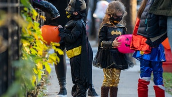 Popular Halloween candy can crack teeth and destroy expensive dental work, expert warns - Fox News