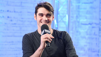smiling holding mic - Fox News