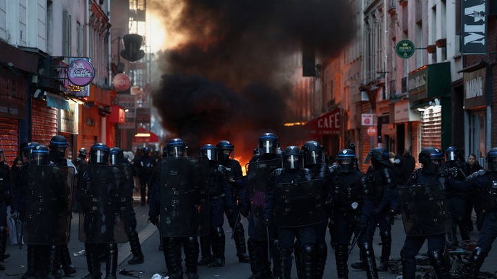 OFFICERS PLUME OF SMOKE - Fox News