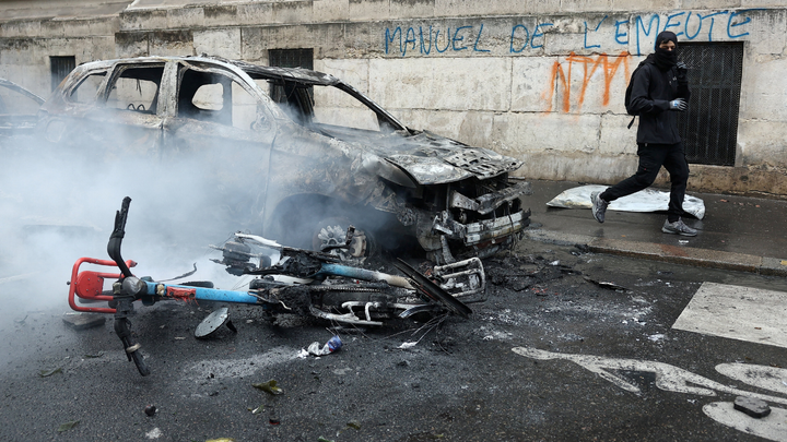 BIKE CAR BURNT - Fox News