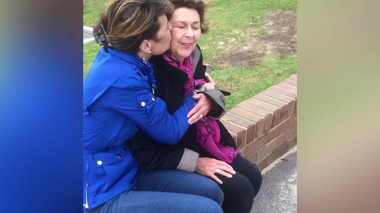 California man charged with sending texts to Guthrie family demanding bitcoin