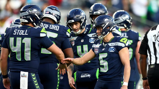 Myers nails 41-yard field goal as Seahawks take 9-0 lead over Patriots at halftime