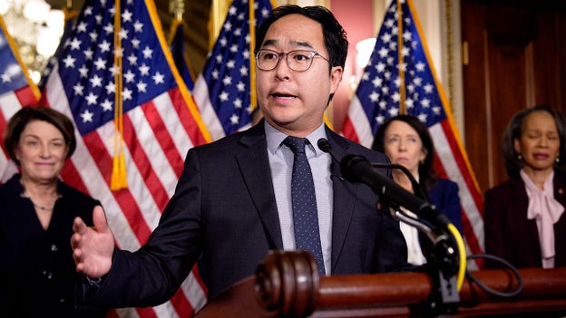 Dem compares Trump’s Iran strikes to same ‘foolish decision’ made by Bush