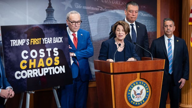 Klobuchar shreds Democrat boycott: ‘If he’s coming to our house, you got to be there’