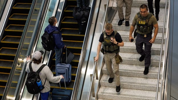 DHS vows deportation operations ‘will continue’ as ICE agents help TSA, agency defunded