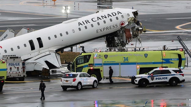 Former officials say deadly LaGuardia crash may have been preventable error