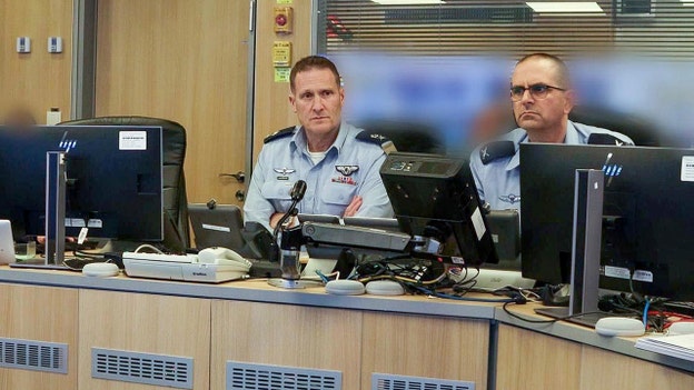 Chỉ huy Không quân Israel tuyên bố chiến công bắn hạ máy bay chiến đấu Iran lần đầu tiên trên bầu trời Tehran.