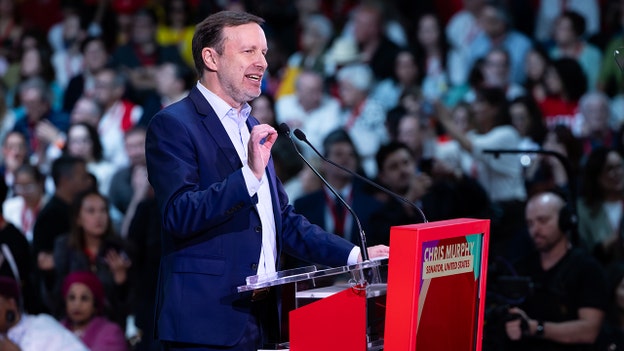 Democrat senator cheers report that Iranian ships made it past US blockade: ‘Awesome’