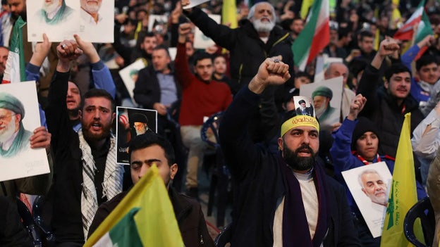 Hezbollah chief urges Lebanon to cancel Washington talks with Israel