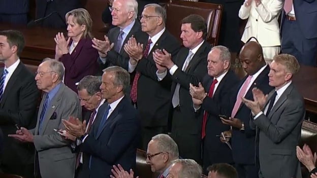 King Charles draws warm welcome, laughter in Congress