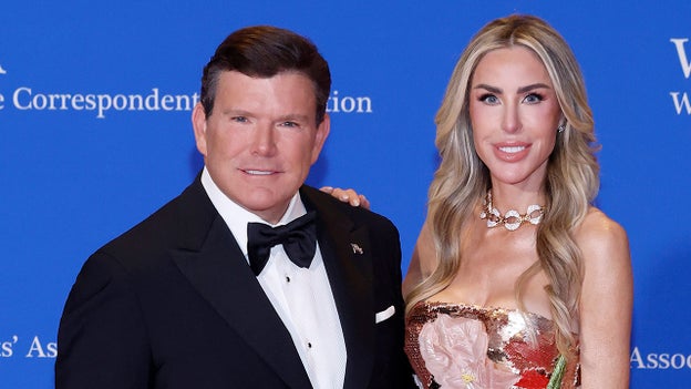 Bret Baier, wife Amy arrive at White House Correspondents’ Dinner