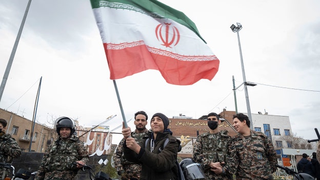 Iran Guards reportedly recruiting children as young as 12 for war roles