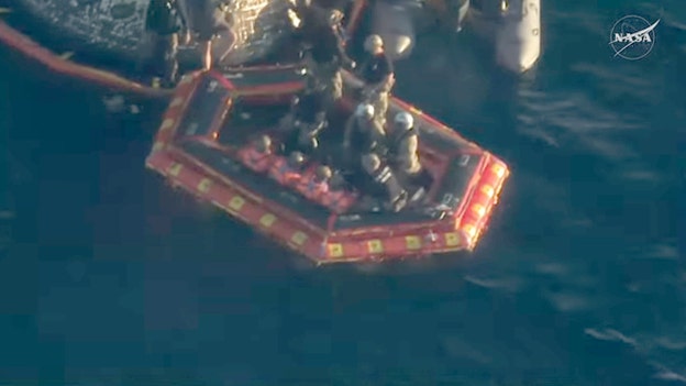 What happens to the Artemis astronauts after extraction from their capsule