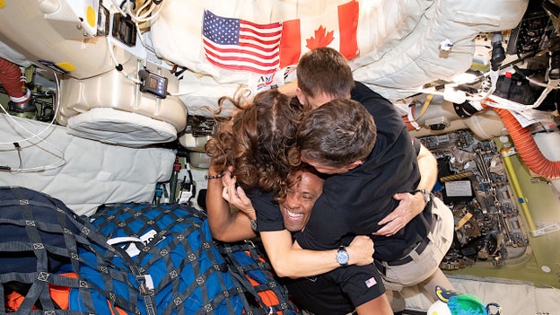 Day 8 schedule features testing, experiments, evening news conference