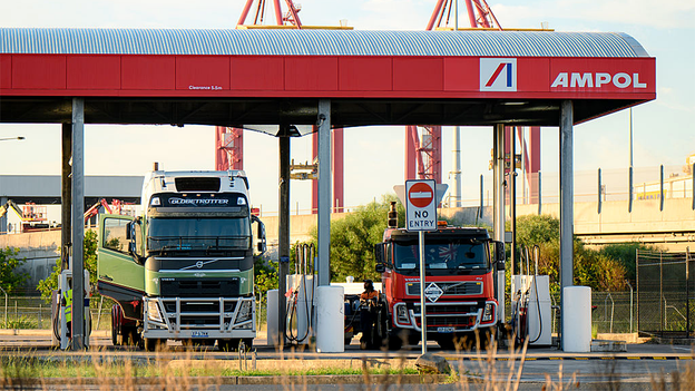 Australia urges drivers on Easter getaways to refuel in cities before returning home