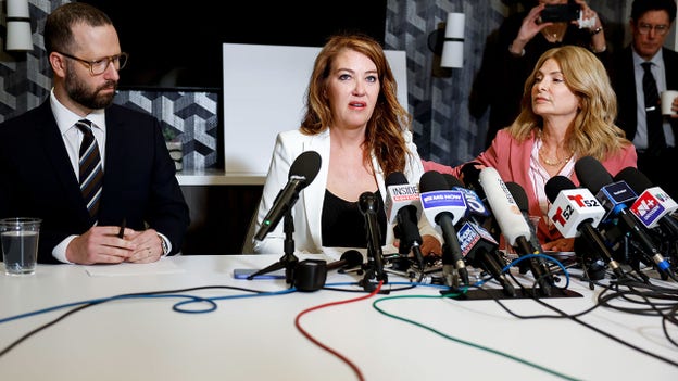 Swalwell accuser Lonna Drewes meets with Los Angeles authorities