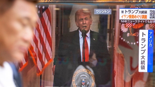 Japan stocks spike and yen decreases to the dollar as US pauses Iran war action