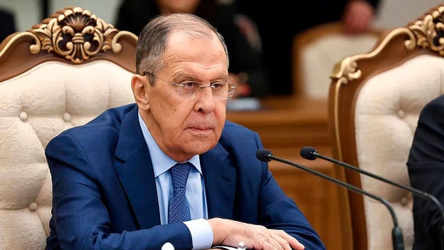 Ông Rubio nói chuyện với ông Lavrov về Iran, chiến tranh Ukraine và mối quan hệ Mỹ-Nga đang xấu đi.