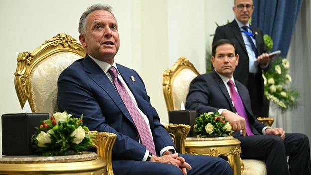 Top US officials meet Qatari PM as Iran deal talks intensify