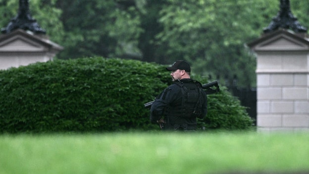 Suspect who opened fire near White House pronounced dead, had history of mental health issues
