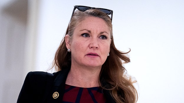 Progressive Rep. Melanie Stansbury advances to general election in New Mexico