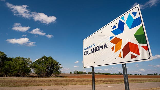 Millennial nurse, Democrat minister advance to Oklahoma runoff