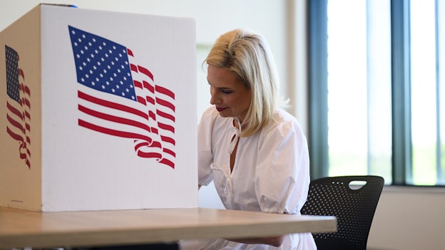 Rep. Ashley Hinson votes in Senate GOP primary, calls herself 'common sense minivan driving mom'