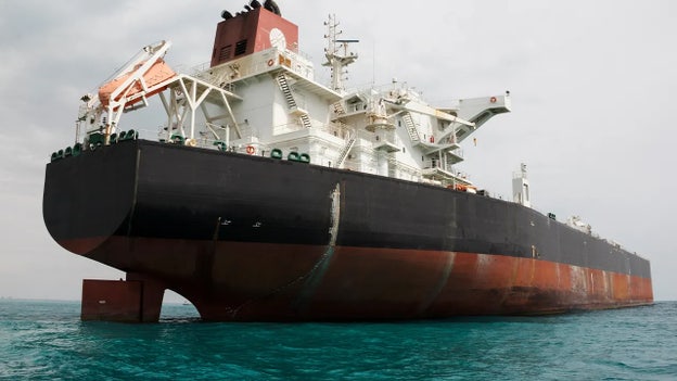 Oil rebounds after sharp selloff, markets watch Strait of Hormuz shipping flows