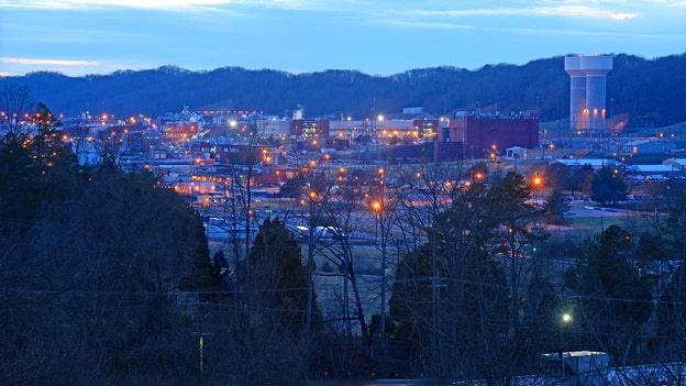 Trump envoys reportedly met with nuclear experts in Tennessee as Iran talks intensify