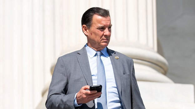 Suozzi secures Democratic nomination, setting up for high-stakes Long Island showdown