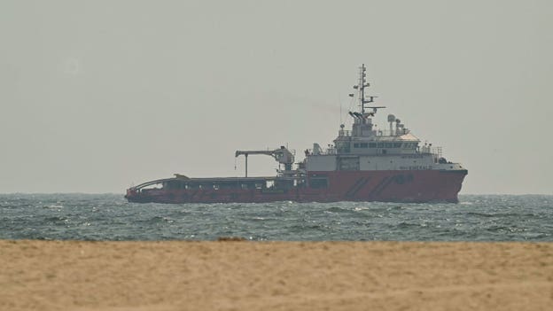Iran, Oman discuss Strait of Hormuz as key disputes remain unresolved