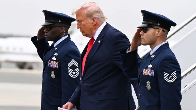 Ông Trump sẽ tham dự lễ chuyển giao trang trọng cho các binh sĩ Mỹ hy sinh vào thứ Tư.