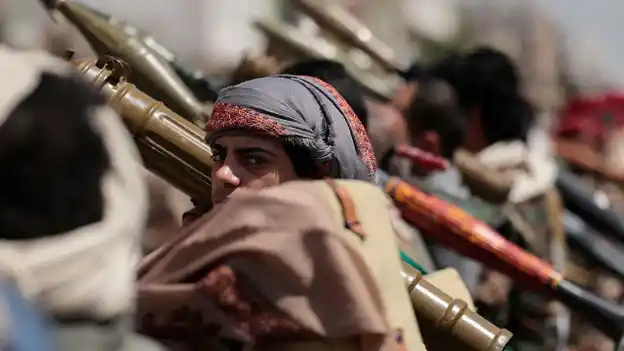 Iran flew IRGC commanders, advisers and munitions to Yemen to support Houthi terrorists: report