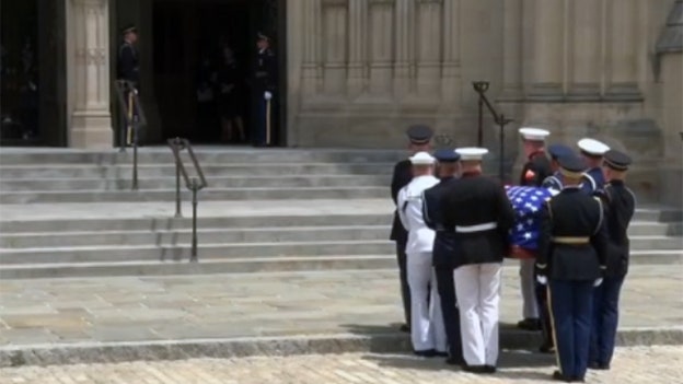 Graham's casket arrives for funeral at Washington National Cathedral