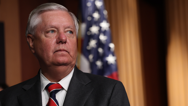 Trump says late Sen Lindsey Graham favored making a deal with Iran, despite hawkish stance