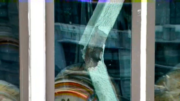 FDNY releases photo of bent beam inside NYC high-rise
