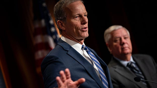 John Thune remembers the late Lindsey Graham as an institutional giant in the Senate