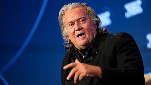 Steven Bannon fearful Netanyahu meeting will mean further Iran escalation
