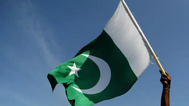 Pakistan negotiating defense pact with Gulf state just attacked by Iran